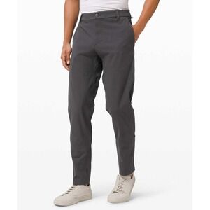 Lululemon Commission Pant Classic Fit Mens 28 Grey Obsidian Trousers LM5304S